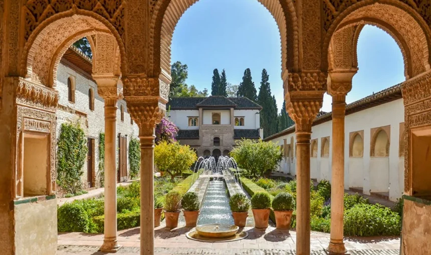 Andalucía: Córdoba, Málaga y Granada en un recorrido donde la historia sigue presente