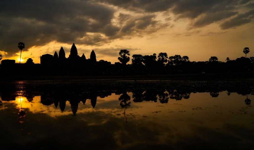 Amanecer en Angkor Wat: Una Experiencia que Transforma el Alma