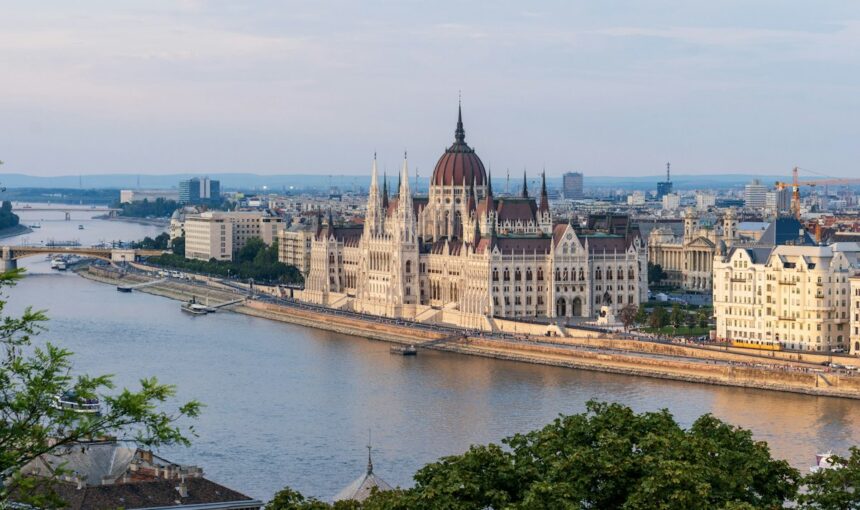 DEL DANUBIO AL ADRIÁTICO: HUNGRIA, SERBIA, BOSNIA Y CROACIA